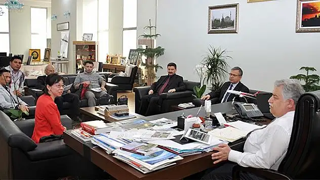 NEÜ uluslararası iki konferansa ev sahipliği yaptı