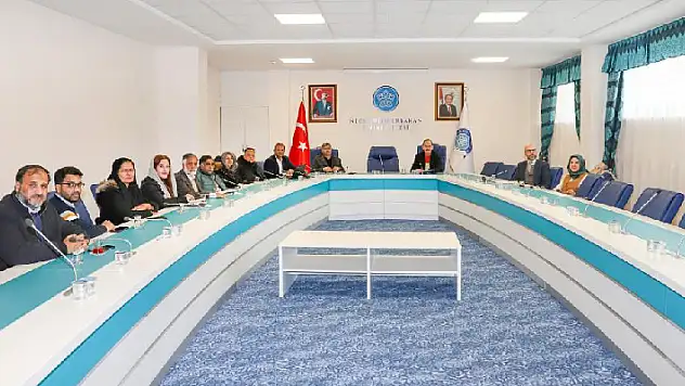 NEÜ ve Pakistan Allama İqbal Açık Üniversitesi yetkilileri istişare toplantısı gerçekleştirdi
