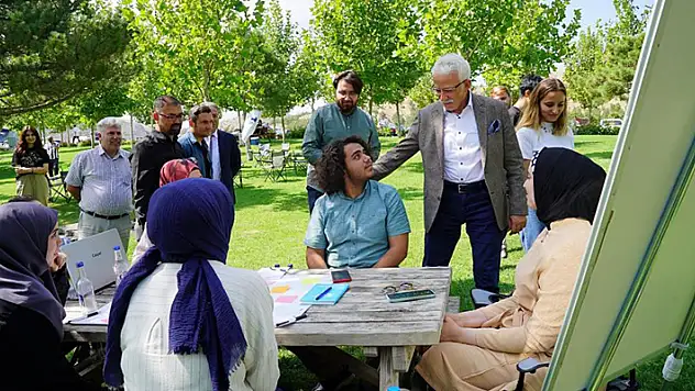 NEÜ'de gençler, kendi festivallerini tasarlıyor
