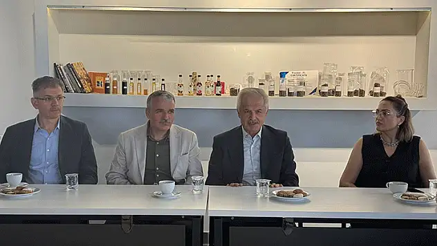 NEÜ'de kahve kültürü bilimsel verilerle ele alındı: Rapor lansmanı gerçekleştirildi