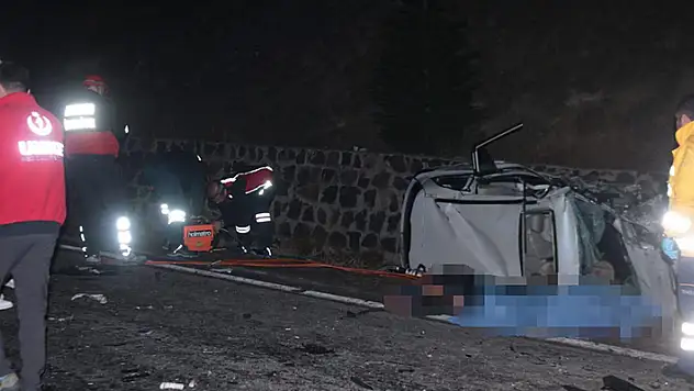 Nevşehir'de 3 aracın karıştığı kazada ölen evli çiftin Konya'dan gezmeden döndüğü ortaya çıktı
