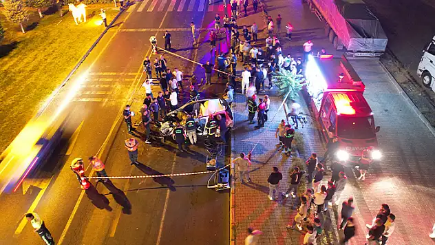 Nevşehir'de otomobil tıra arkadan çarptı: 2 ölü, 3 ağır yaralı
