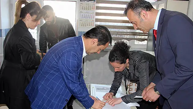 Nevşehir'de oy verme işlemi başladı