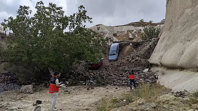 Nevşehir'de yaşanan sel felaketinden sonra peribacalarında hasar tespit çalışması yapıldı
