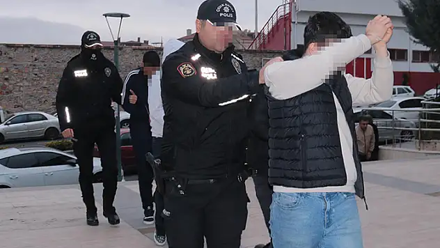 Nevşehir merkezli dolandırıcılık operasyonunda, 19 şüpheli adliyede

