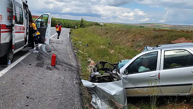 Nevşehir'de süt tankeri ile otomobil çarpıştı: 2 ölü
