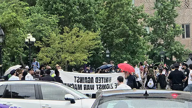 New York'ta Trump ve Netanyahu karşıtı protesto: 'Özgür Filistin, Özgür İran'