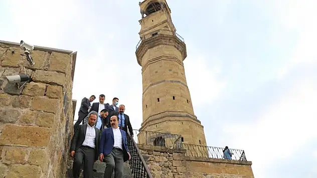 Niğde Başkan Özdemir Konya Büyükşehir Belediye Başkanı Altay'ı ağırladı
