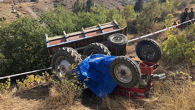 Niğde'de devrilen traktörün sürücüsü öldü
