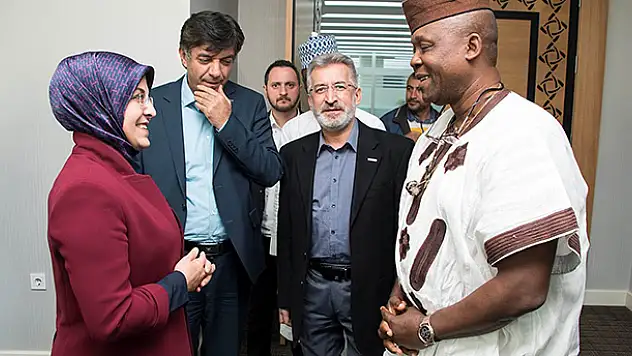 Nijeryalı bakandan Başkan Toru'ya ziyaret