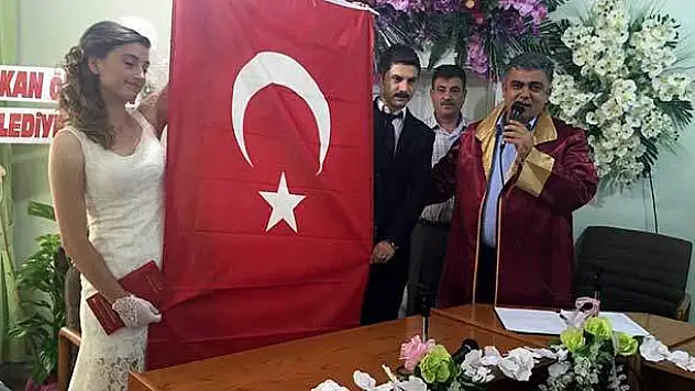 Nikahı Kıyılan Gaziden Türk Bayraklı Mesaj