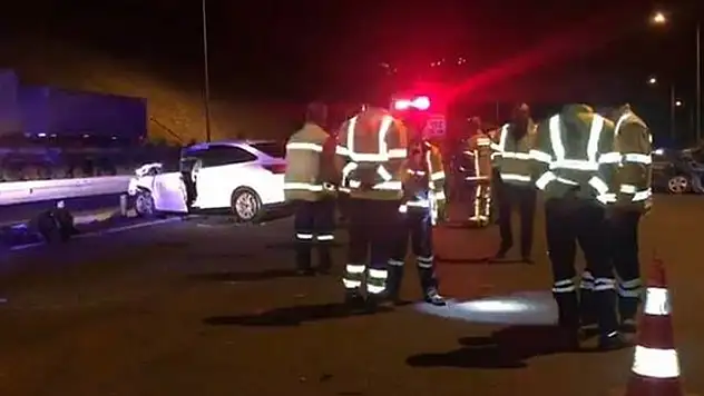 Nişan dönüşü katliam gibi kaza: 3 ölü, 2 yaralı
