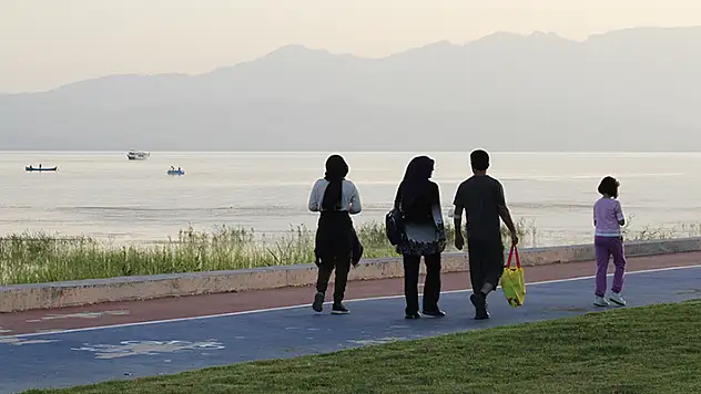 Normalleşme süreci, Beyşehir Gölü çevresini hareketlendirdi