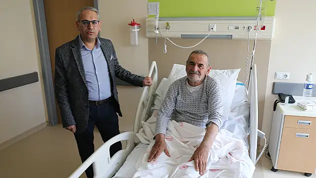 Nöroloji uzmanından yaklaşık 6 yılda 1500 hastaya 'şah damarı tıkanıklığı' müdahalesi
