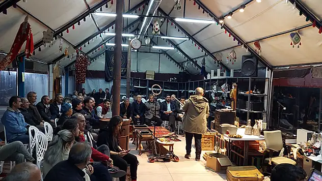 Nostalji sevenler dikkat! Mezatlar Konya'ya ayrı bir katkı sağlıyor