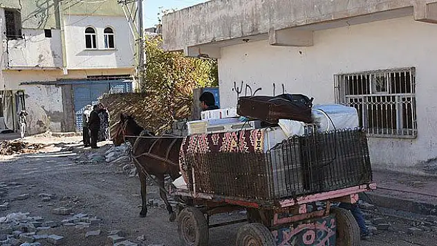 Nusaybin'deki 4 mahallede aileler göç ediyor