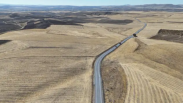 O iki ilçe arasındaki yol yapımı tamamlandı