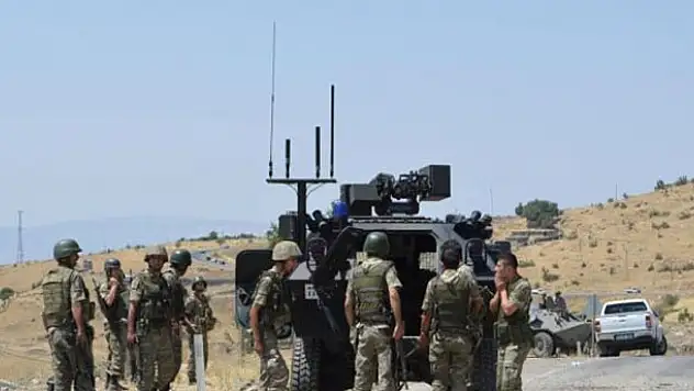 O ilde çatışma çıktı! 3 terörist öldürüldü...