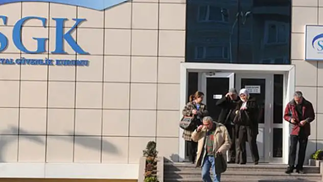 O tarihler arasında işe girenleri etkiliyor… Bu şartlara dikkat, 12.5 yılda emeklilik