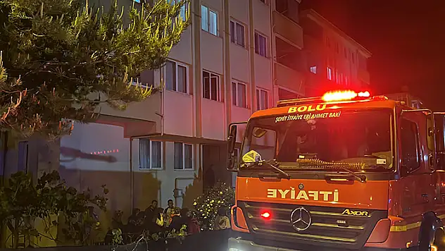 Ocakta unutulan yemek yangına sebep oldu
