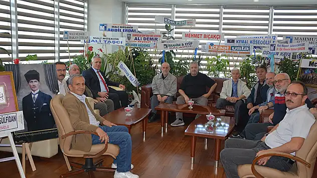 Oda Başkanlarından, SMMMO Başkanı Bıçakçı'ya tebrik ziyareti
