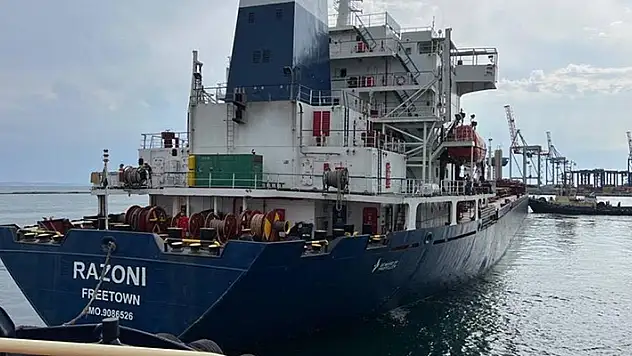 Odesa Limanı'ndan tahıl yüklü ilk gemi yola çıktı
