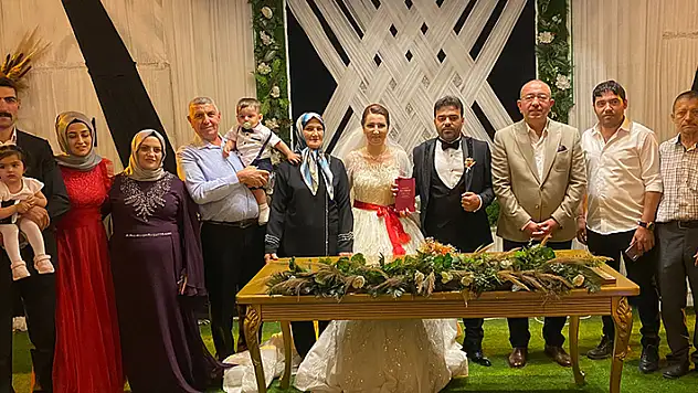 Öge ve Akın ailelerinin mutlu günü