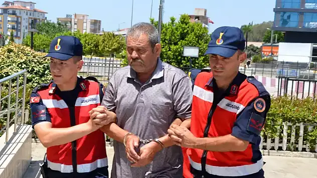 Oğlunu öldürüp jandarmayı bekleyen baba: Pişmanım
