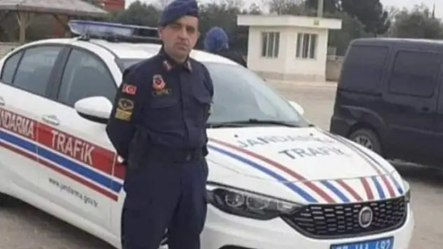 Oğlunu üniversite kaydına götürürken kazada hayatını kaybeden Konyalı uzman çavuş toprağa verildi
