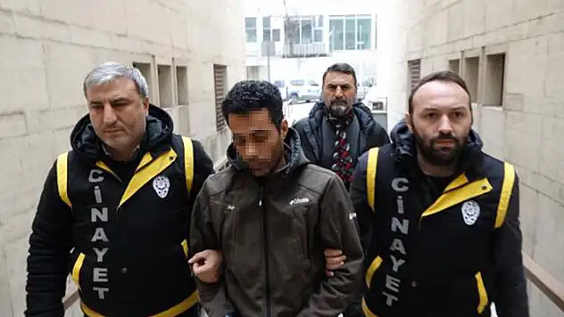 Oğluyla kavga eden çocuğun babasını vurdu, tabancayı suçladı

