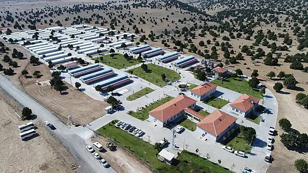 Öğrencilerden Büyükşehir Belediyesi Hayvan Barınağına ziyaret
