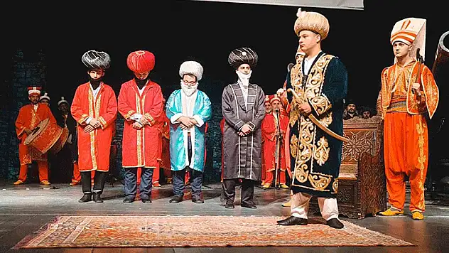 Öğrencilerden İstanbul'un fethi tiyatrosu