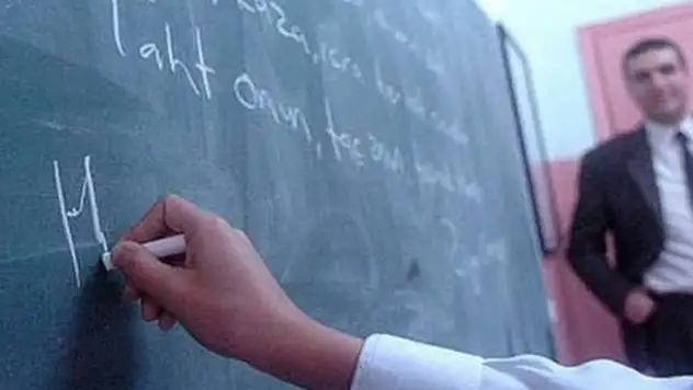 Öğretmen açığını 'norm fazlaları' kapatacak