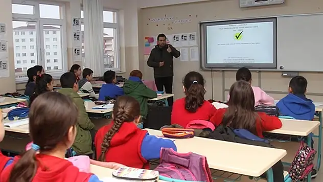 Öğretmenler 1 gün iş bırakıyor
