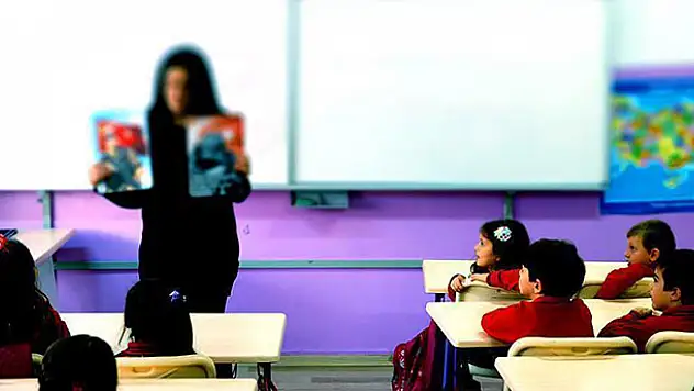 Öğretmenlerin ek göstergesi 3600'e çıkarılacak