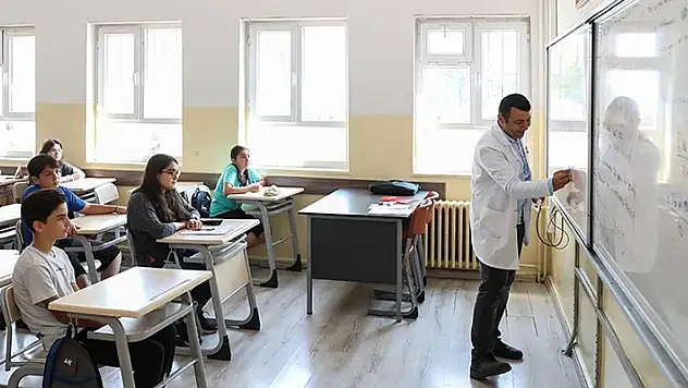 Öğretmenlerin ikinci yer değiştirme sonuçları açıklandı
