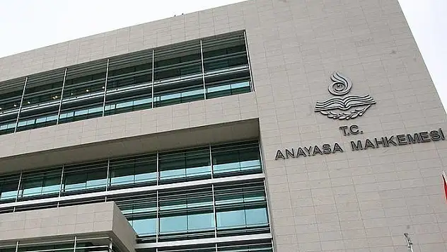 Öğretmenlik Meslek Kanunu'na ilişkin iptal istemi hakkında AYM'de sözlü açıklama yarın yapılacak

