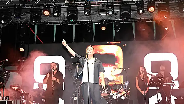 Oğuzhan Koç Seydişehir'de sahne aldı
