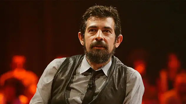 Okan Bayülgen ağzını bozdu!