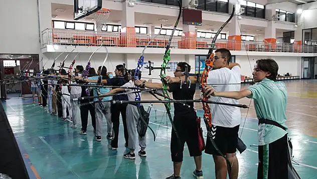 Okçulukta geleceğin sporcuları Konya'da yetişiyor