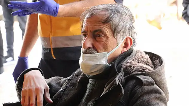 Okey masasında kavga: Başına ıstakayla vurdular
