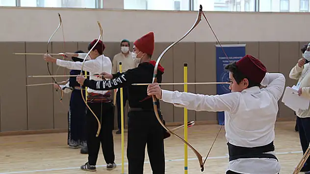 Oklar Konya'da atıldı