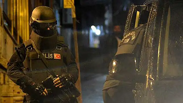 Okmeydanı'nda eş zamanlı operasyon