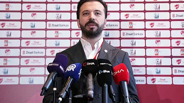 Oktay Dalkıran: Gaziantep FK maçımızdan galip ayrılarak ligde üst sıralara doğru tırmanışa geçmek istiyoruz
