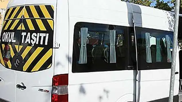 Okul servis şoförlerine yaş şartı