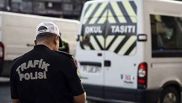 Okul servisi denetimlerinde aranan 946 şahıs yakalandı