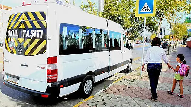 Okul servisleri için düzenleme ertelendi
