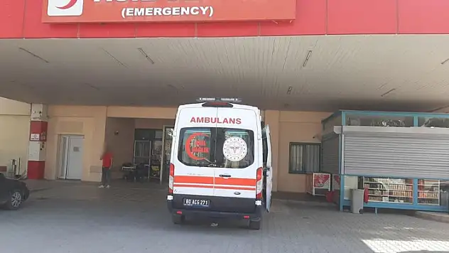 Okulda dağıtılan tarihi geçmiş gofretten yiyen 15 öğrenci hastaneye kaldırıldı
