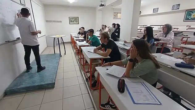 Okullar açılırken ailelere rol model olun uyarısı
