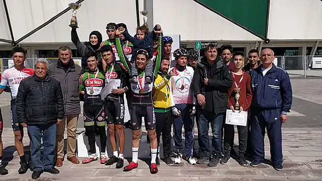 Okullar pedal çevirdi